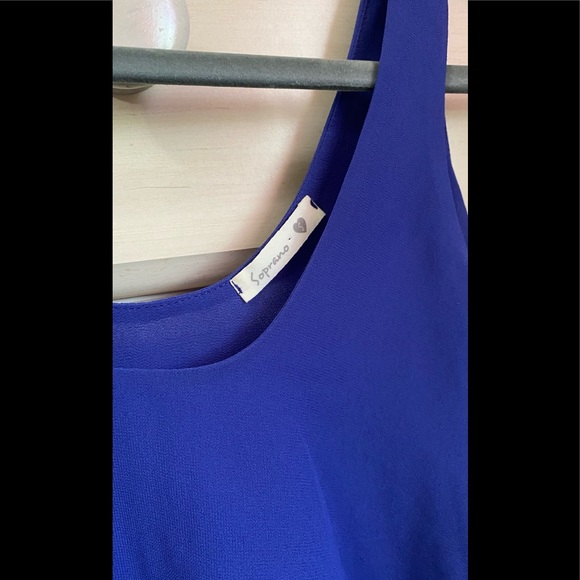 Soprano Flowy Ruffle Crop Top - Picture 3 of 4